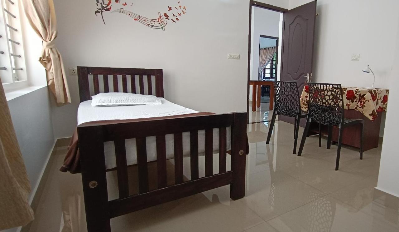 Prakriti Homestay Fortkochi Air Conditioned Rooms Екстериор снимка